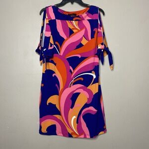 Trina Turk women's Size S Mini Dress Vinet‎ Scrolling Slit Sleeve Knit